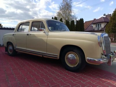 MERCEDES BENZ 220 A Ponton