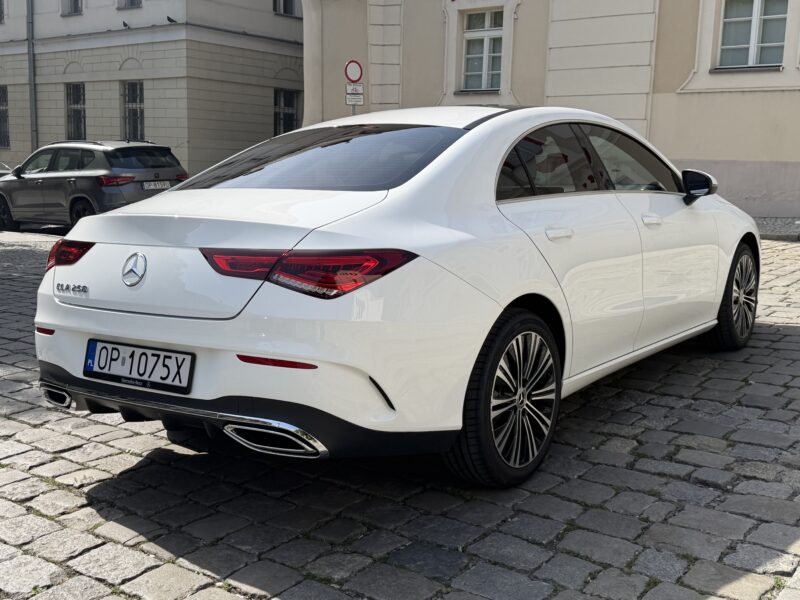 MERCEDES CLA 250 Świeżo Sprowadzony