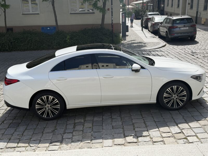 MERCEDES CLA 250 Świeżo Sprowadzony