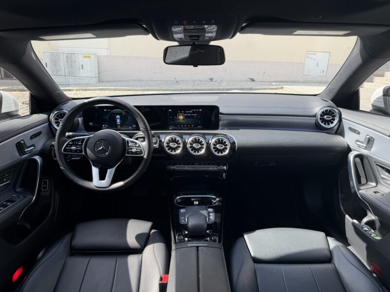 MERCEDES CLA 250 Świeżo Sprowadzony
