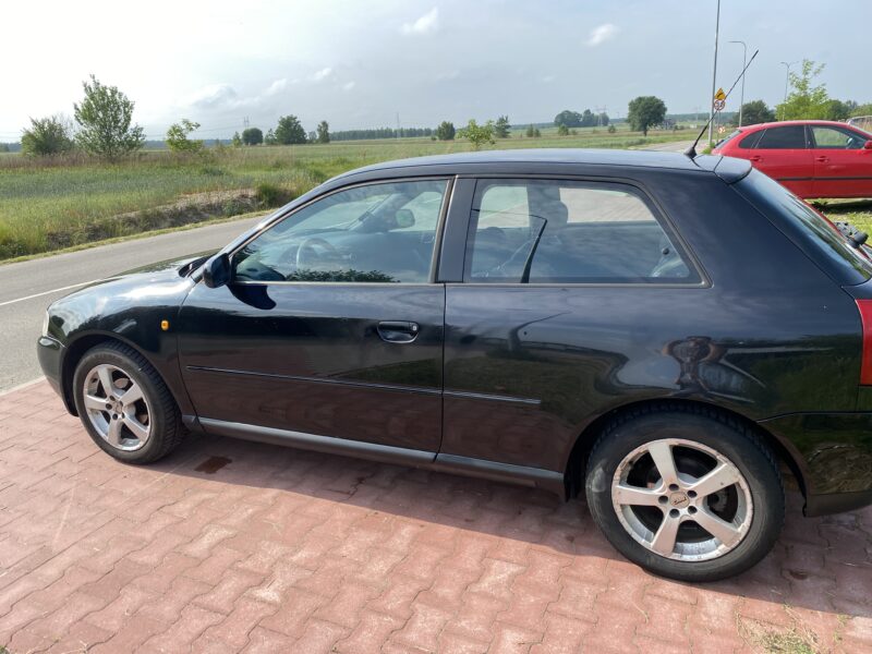 Audi A3 8L 1.6APF Attraction 2000r.