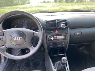 Audi A3 8L 1.6APF Attraction 2000r.